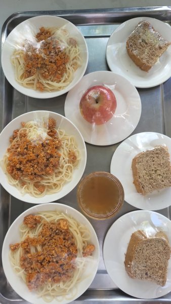 "Фотосурет тағамдары бар күнделікті тегін тамақтану мәзірі/Ежедневное меню бесплатного питания с приложением фото блюд